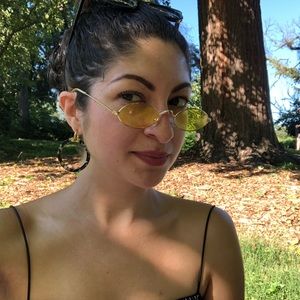 Meet your Posher, Veronica